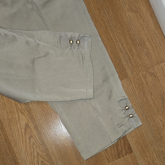 Ruby Rd. Beige Trousers - Picture 3 of 11